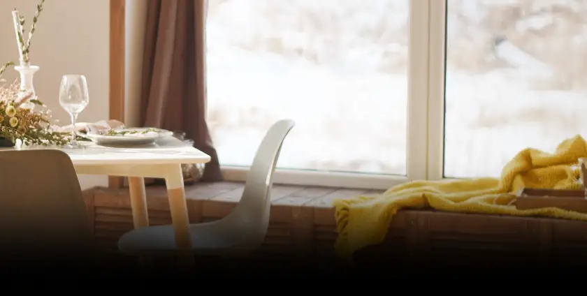 Carro esporte na cor prata com películas que bloqueiam o calor infravermelho e mantém o carro fresco em condições extremas